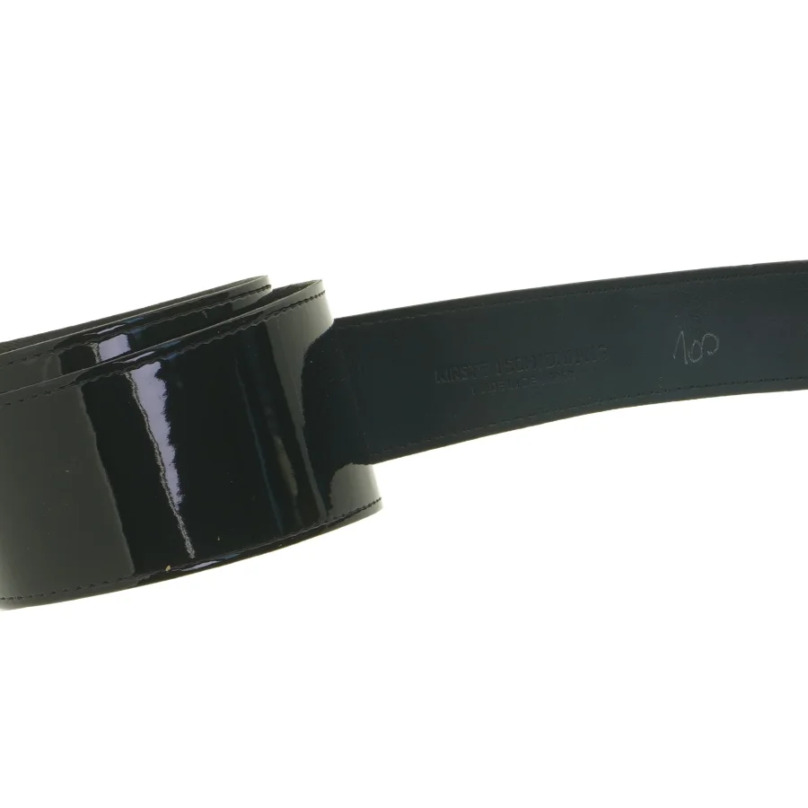 Sort lakbælte fra Kirsten Schjonning (str. 112 x 7 cm)