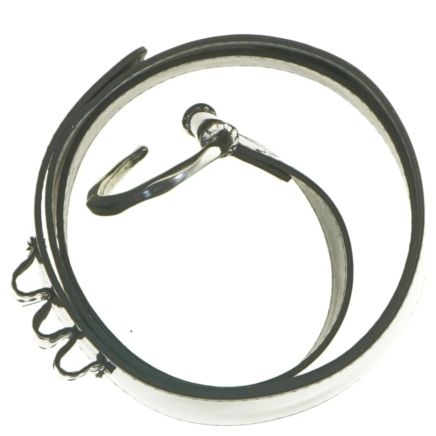 Sort lakbælte fra Kirsten Schjonning (str. 112 x 7 cm)