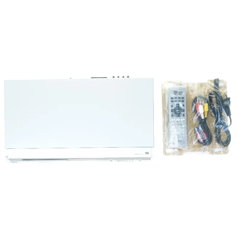Dvd afspiller med kabler og fjernbetjening fra Panasonic (str. 43 x 24 cm)