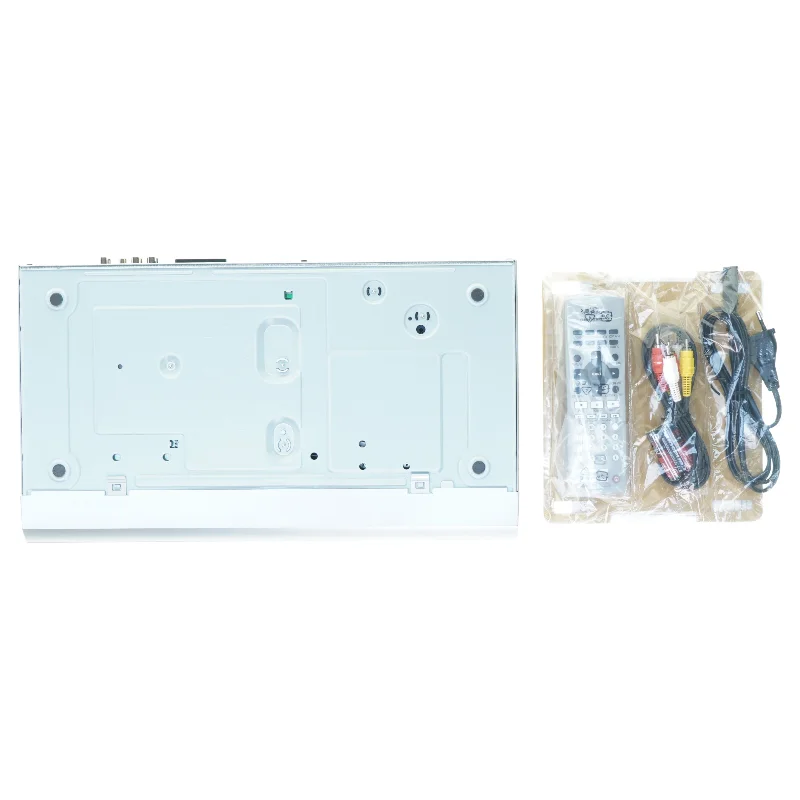 Dvd afspiller med kabler og fjernbetjening fra Panasonic (str. 43 x 24 cm)