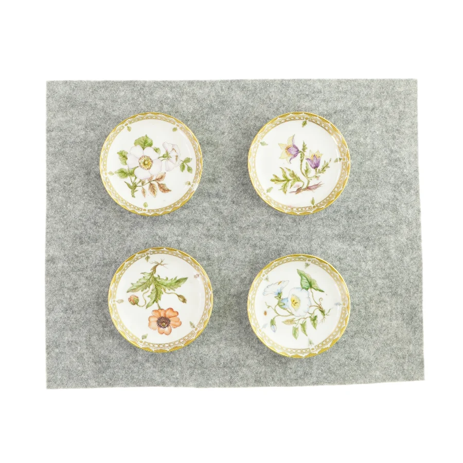 Håndmalet tallerkener (4 stk) (str. Ø: 11,5 cm)