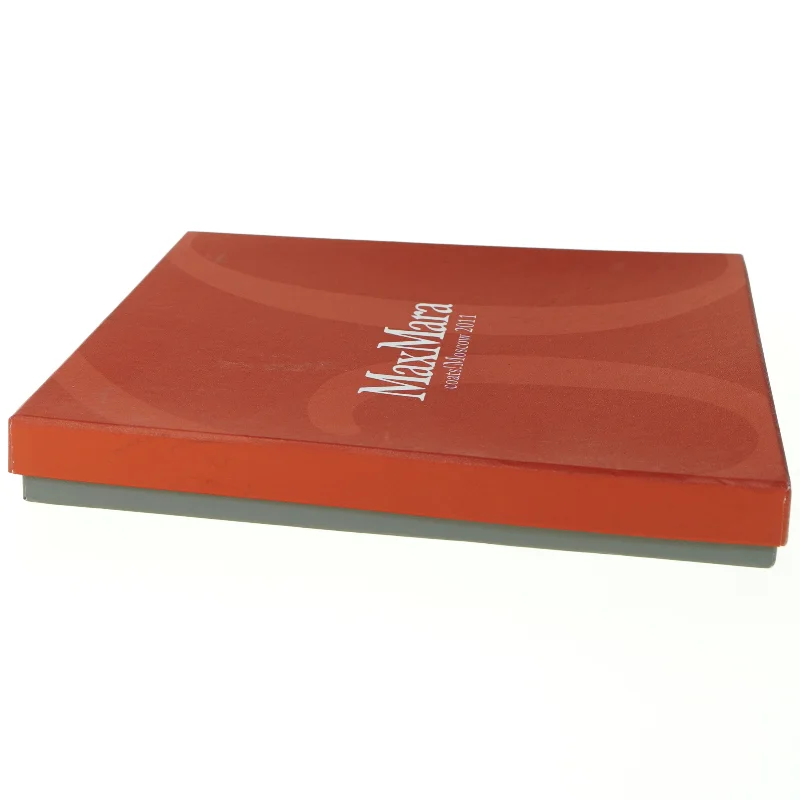 Tørklæde fra Max Mara (str. 24 cm)