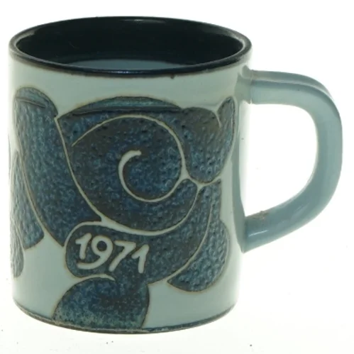 Retro keramik krus fra 1971 (str. 7 x 6 cm)