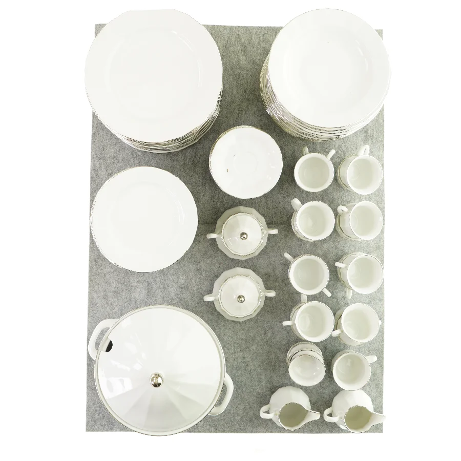 Stort porcelænsstel