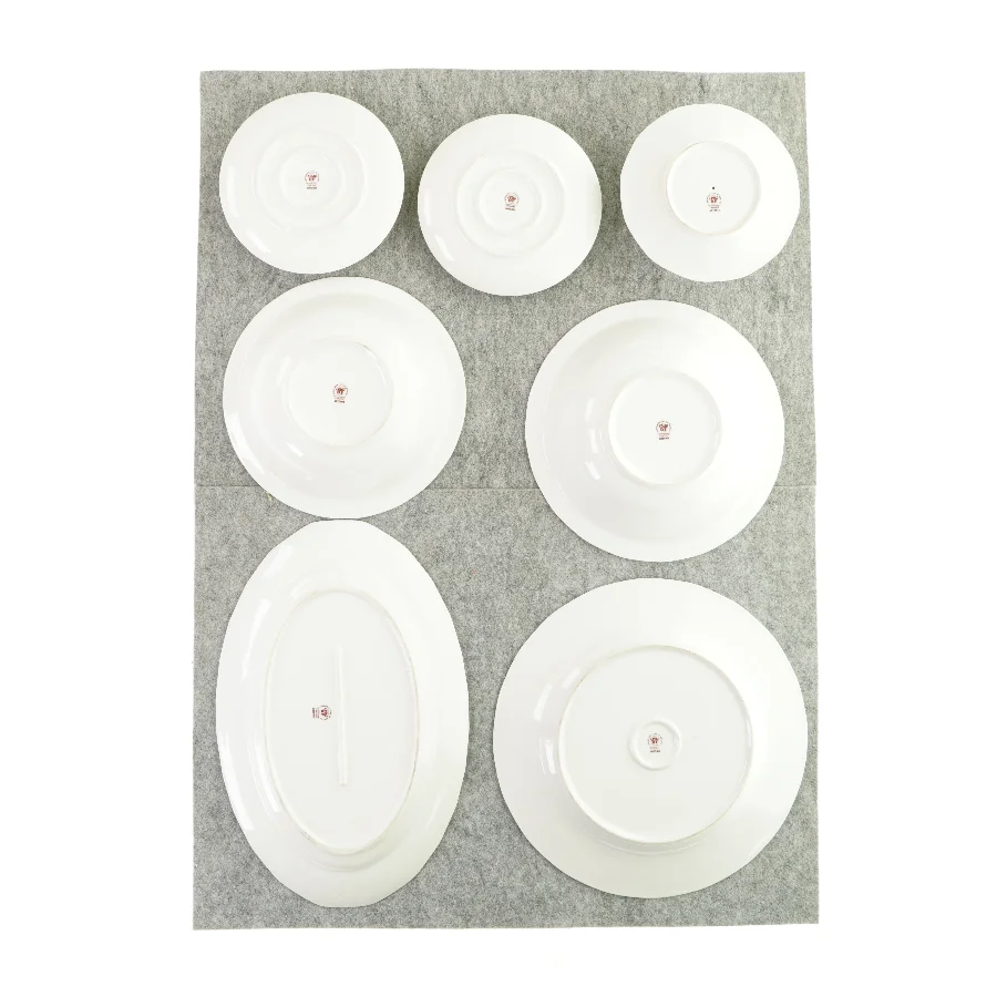 Stort porcelænsstel