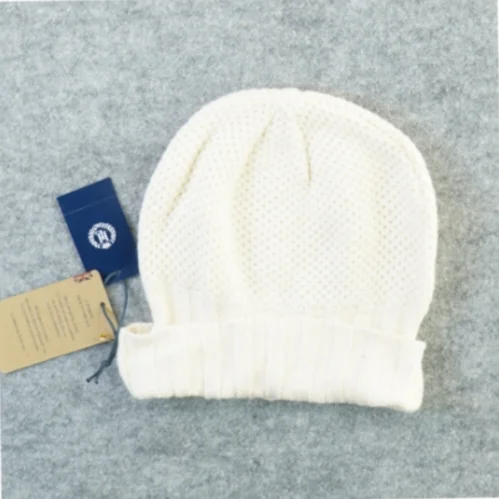 Hue fra Henri Lloyd (str. 22 x 18 cm)