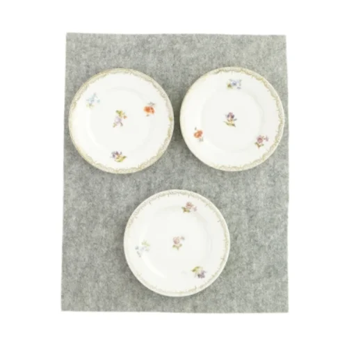 3 tallerkener fra Rosen Thale (str. Ø: 16 cm )