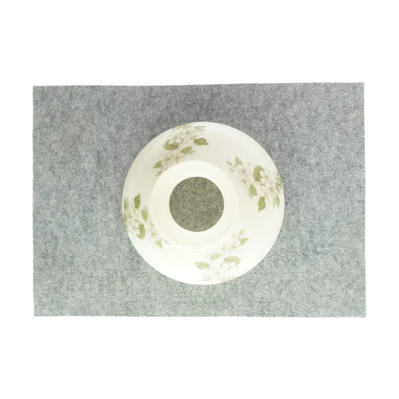 lampeskærm i glas  (str. HØ 24x28 cm)