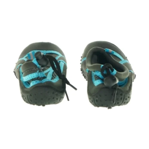 Badesko fra Units (str. 30)