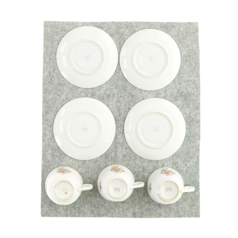 Thestel med 3 kopper og 4 underkopper fra Ukendt