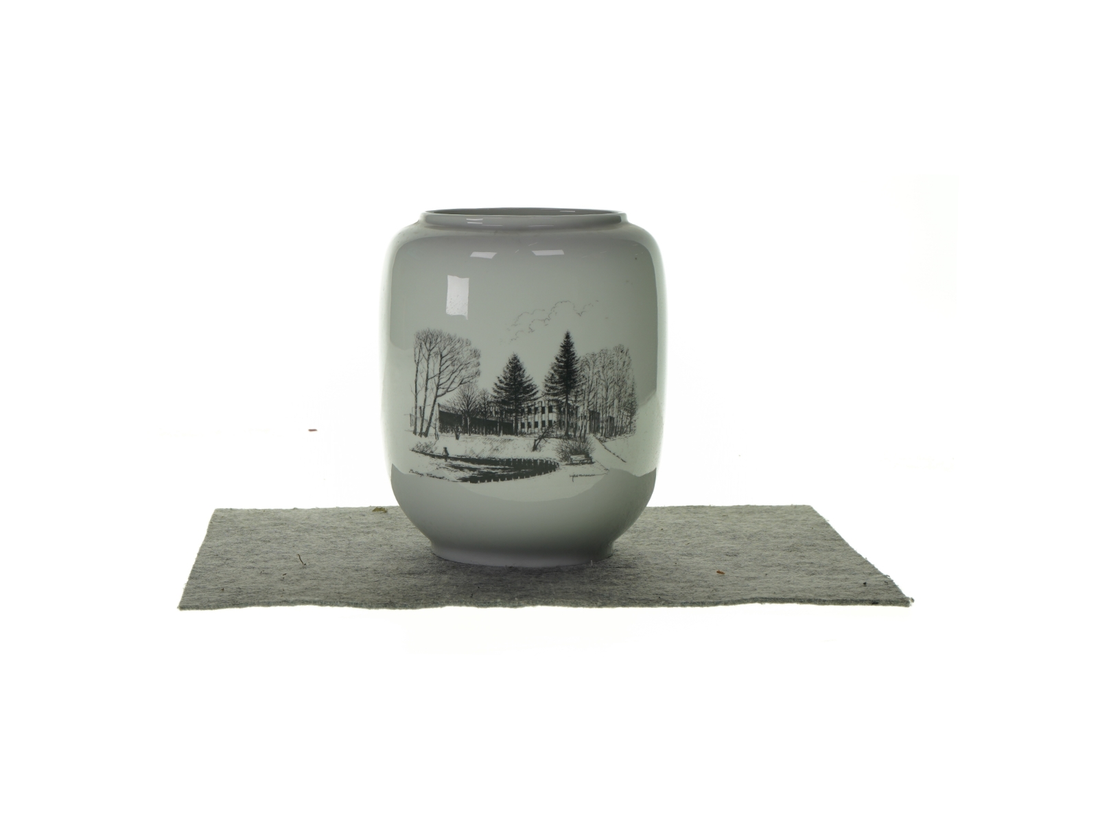 Vase med print  (str. HØ:23x13,5cm)