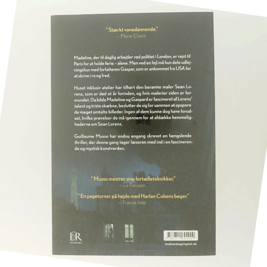 Et atelier i Paris af Guillaume Musso (Bog)