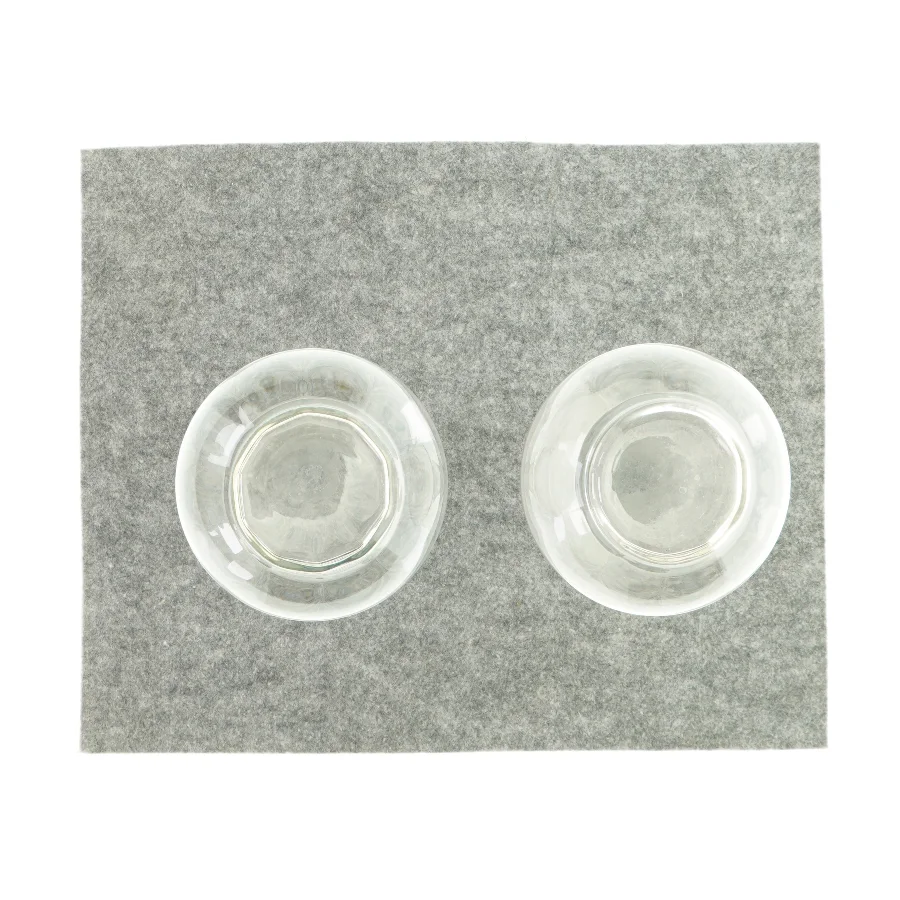 Vaser (2 stk) (str. HØ: 24x13 cm)