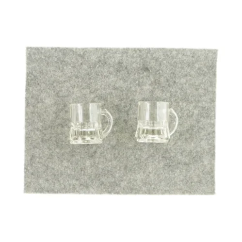 2 små shotsglas  (str. HØ: 5x4)