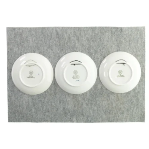 Tallerkner med mønster (3 stk.) fra BogG (str. Ø:20cm)