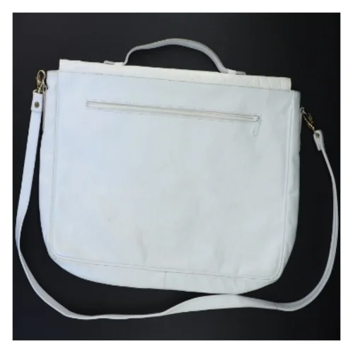 Hvid skuldertaske (str. 41 x 28 cm)