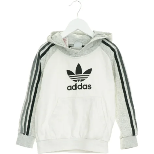 Hættetrøje fra Adidas (str. 122 cm)