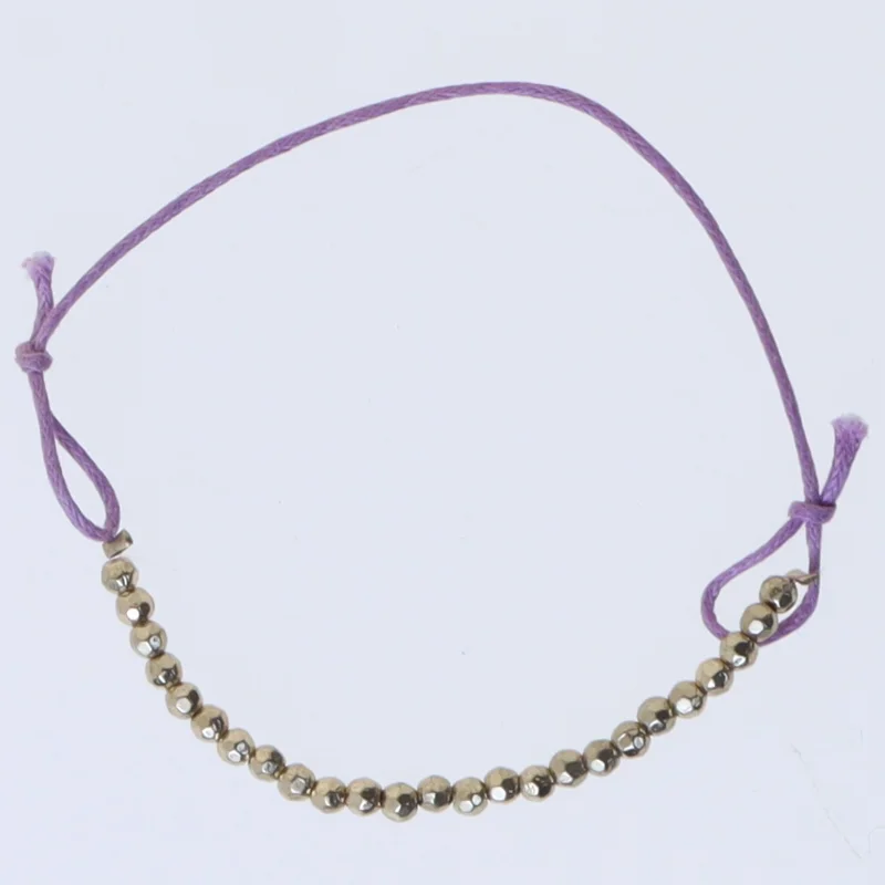 Perlearmbånd med lilla snor (str. Ø 6,5 cm)