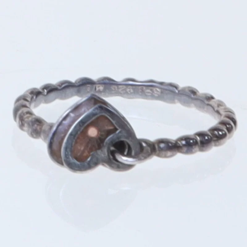 Sølvring med hjertevedhæng (str. 54 mm)