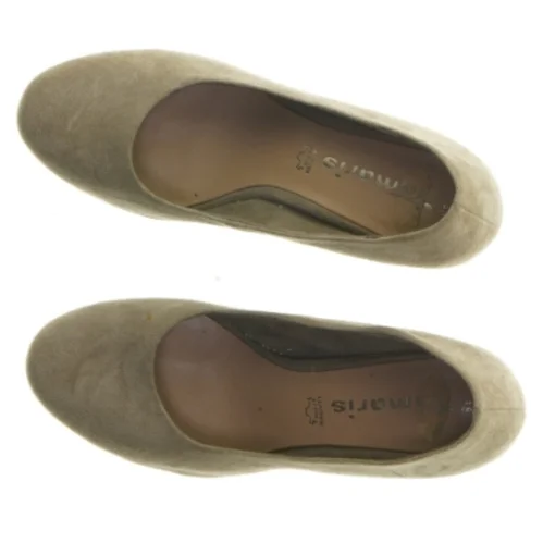 Grå stiletter i ruskind