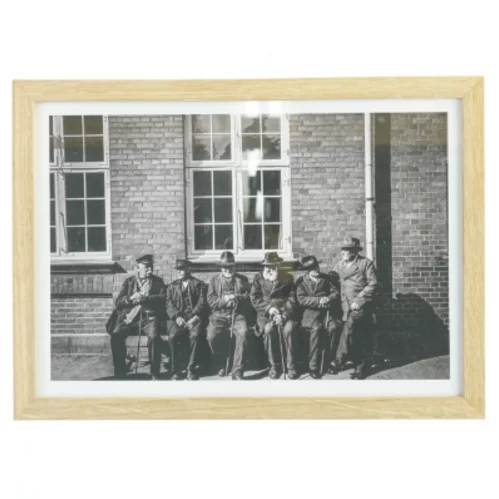 Indrammet sort-hvid fotografi fra Nielsen (str. 21x29,7 cm)