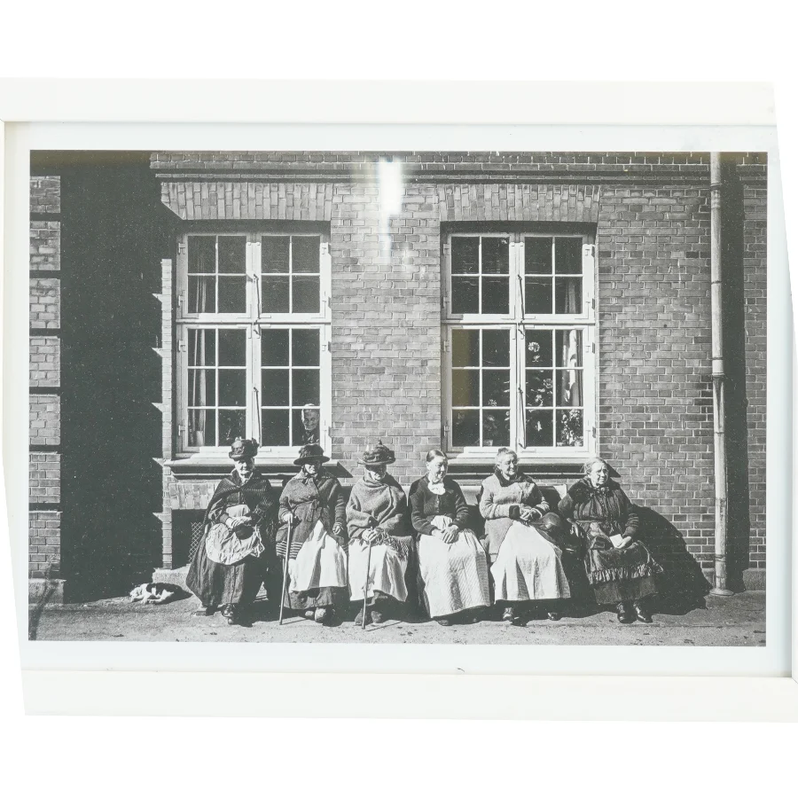 Sort-hvid fotografi i ramme fra Nielsen (str. 21x29,7 cm)