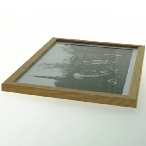 Indrammet sort-hvid fotografi fra Nielsen (str. 21x29,7 cm)