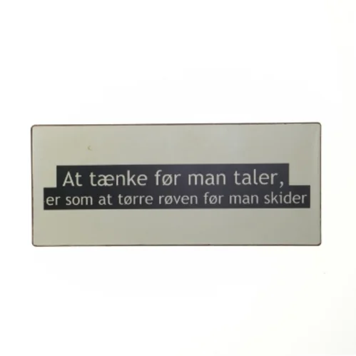 Metalskilt med citat (str. 30 x 13 cm)