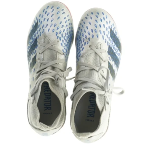 Fodboldstøvler fra Adidas (str. 37)