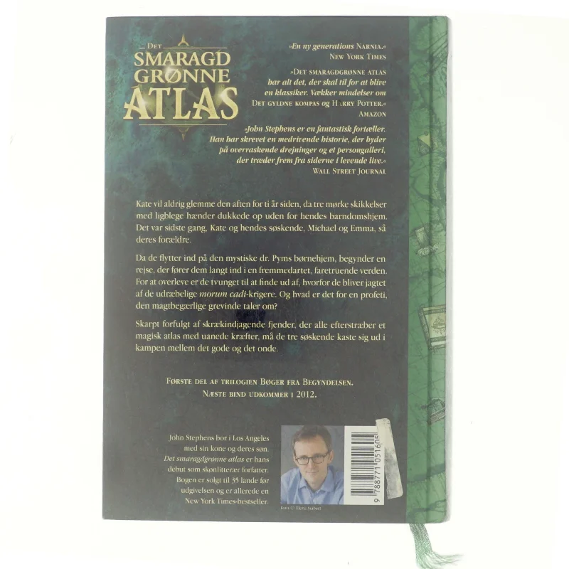 Det smaragd grønne atlas af John Stephens (Bog)