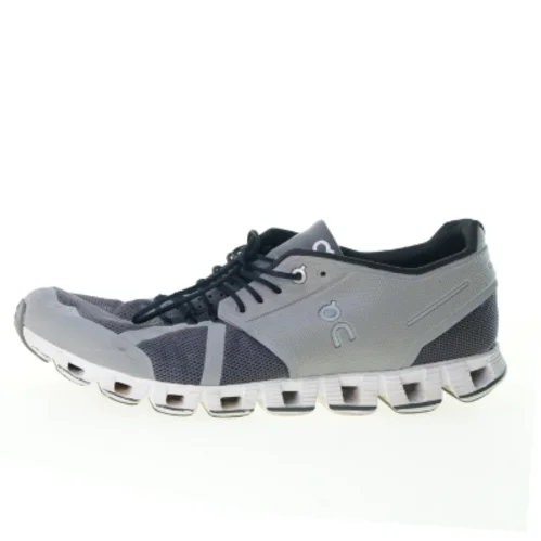 Trainers fra OnRunning (str. 48)