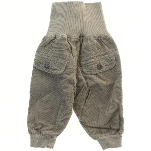 Fløjsbukser til børn fra H&M (str. 62)