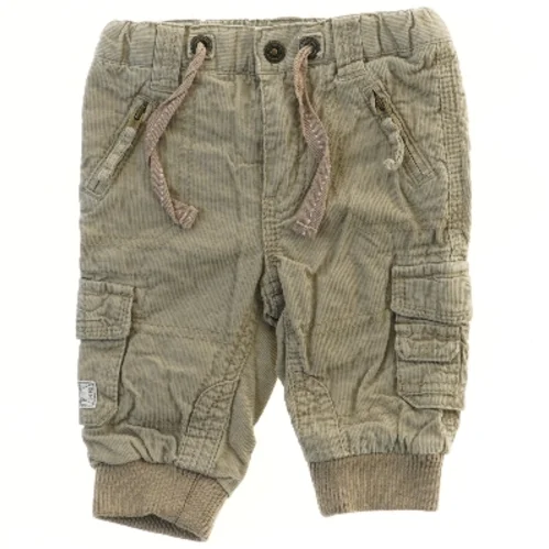 Fløjsbukser til børn fra H&M (str. 62)