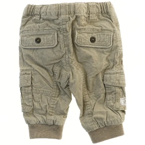 Fløjsbukser til børn fra H&M (str. 62)