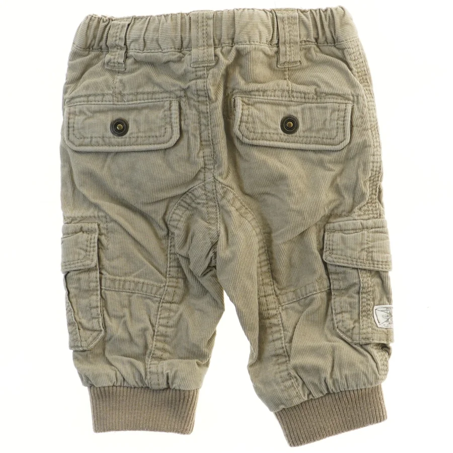 Fløjsbukser til børn fra H&M (str. 62)