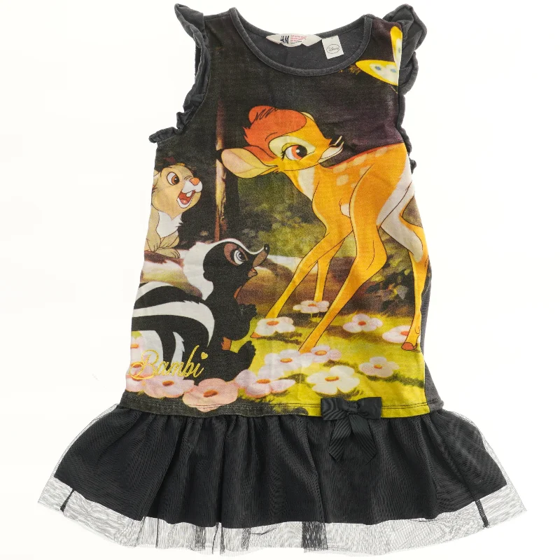 Kjole med Bambi-motiv fra H&M (str. 122)