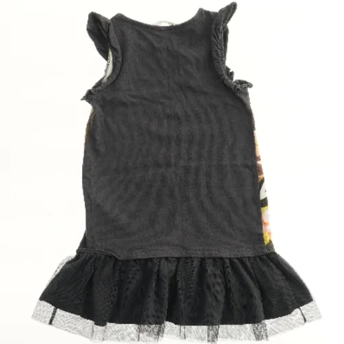 Kjole med Bambi-motiv fra H&M (str. 122)