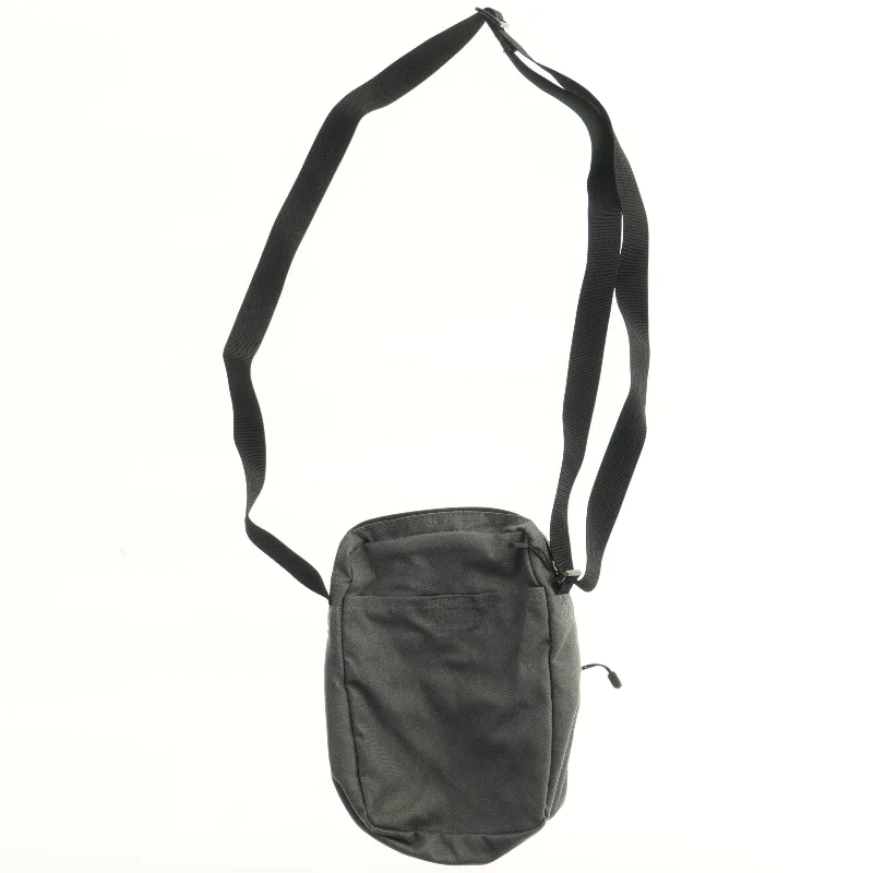 Skuldertaske fra Nike (str. 26,5x20,5 cm)