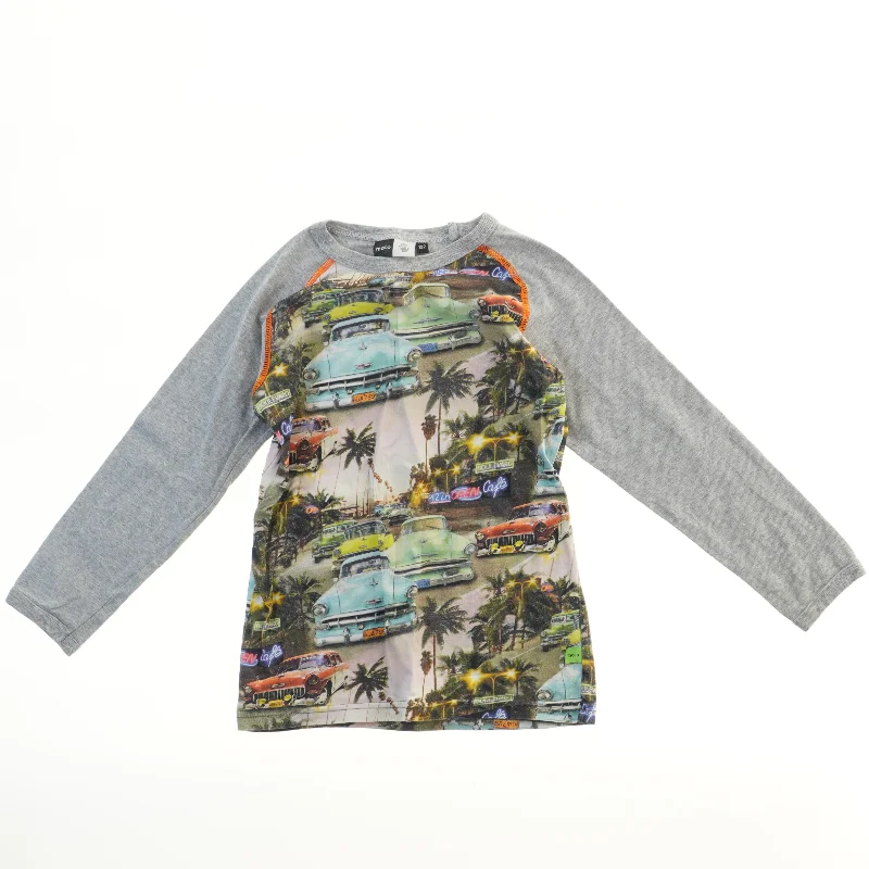 Langærmet bluse med bilmotiv fra Molo (str. 122)