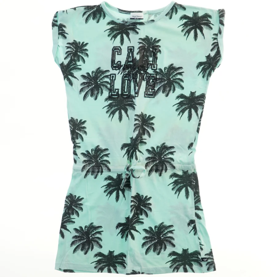 Sommerkjole med palmetryk fra Royal Rebels (str. 146)