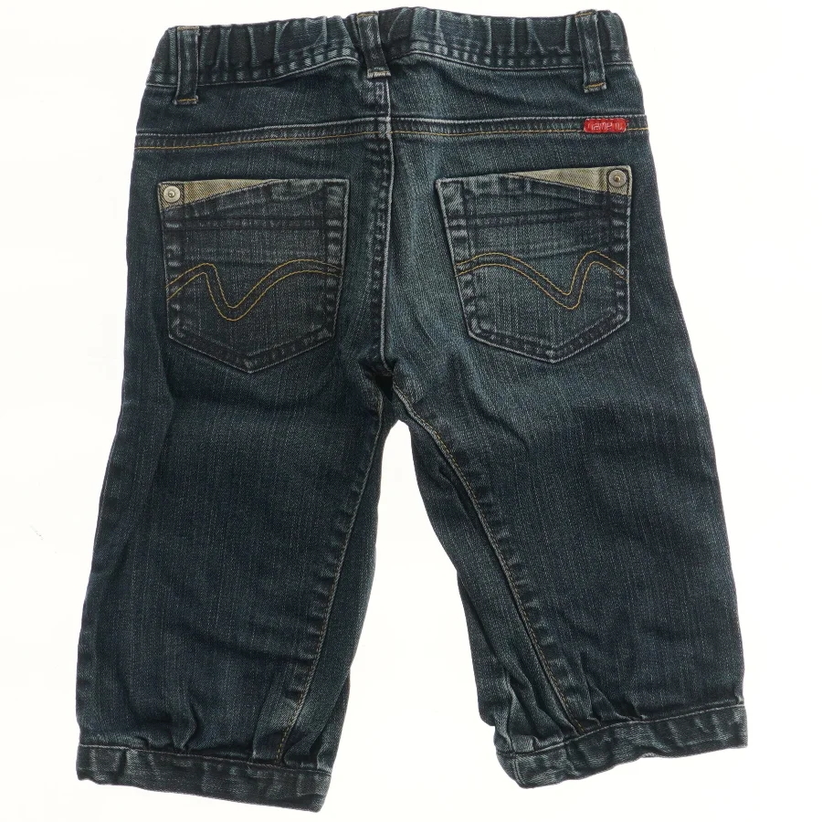 Børnejeans med knapdetaljer fra Name It (str. 122)