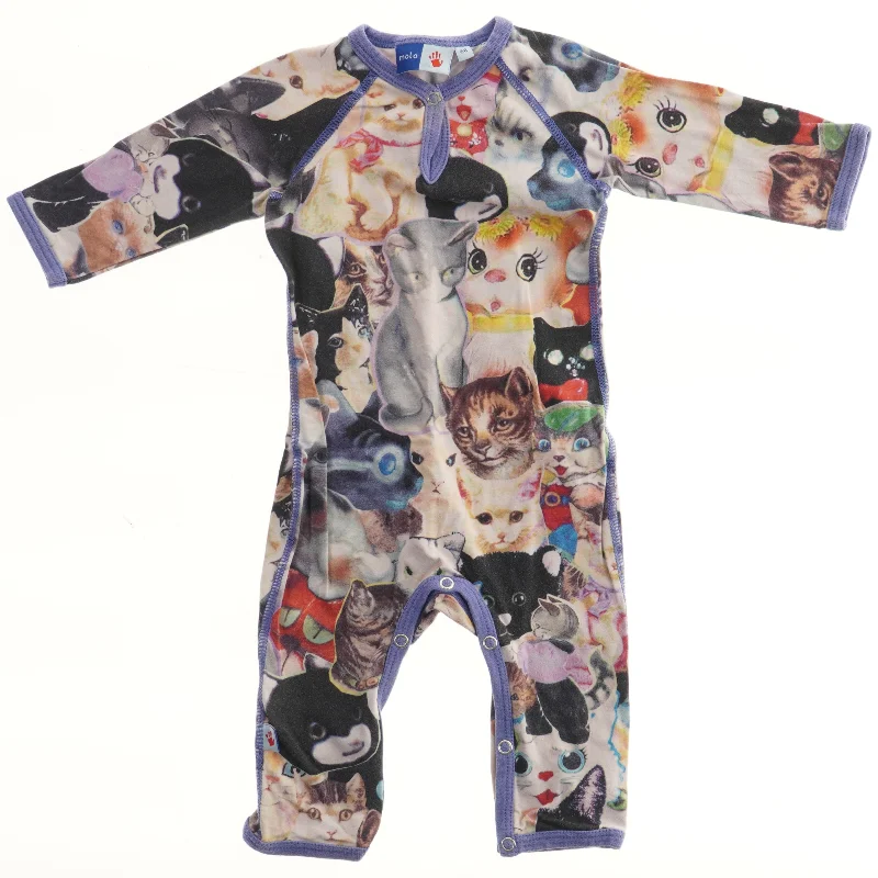 Heldragt med kattemotiv fra Molo (str. 68)