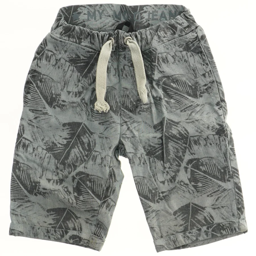 Børne shorts med mønster fra Molo (str. 116)