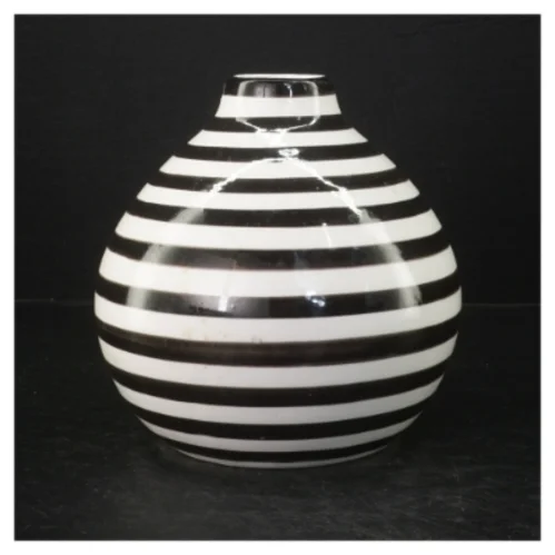 Stribet keramikvase (str. 19 cm)