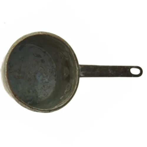 Gammel kobberkasserolle (str. Ø. 16 cm. længde, 30 cm)