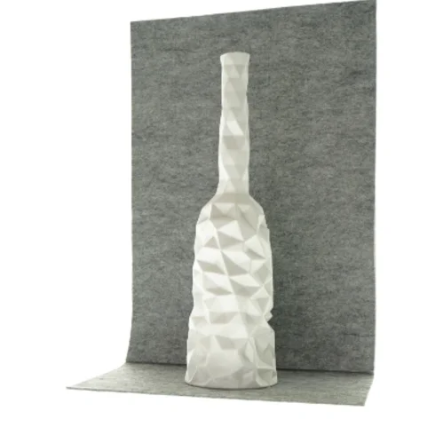 Vase med geometrisk mønster