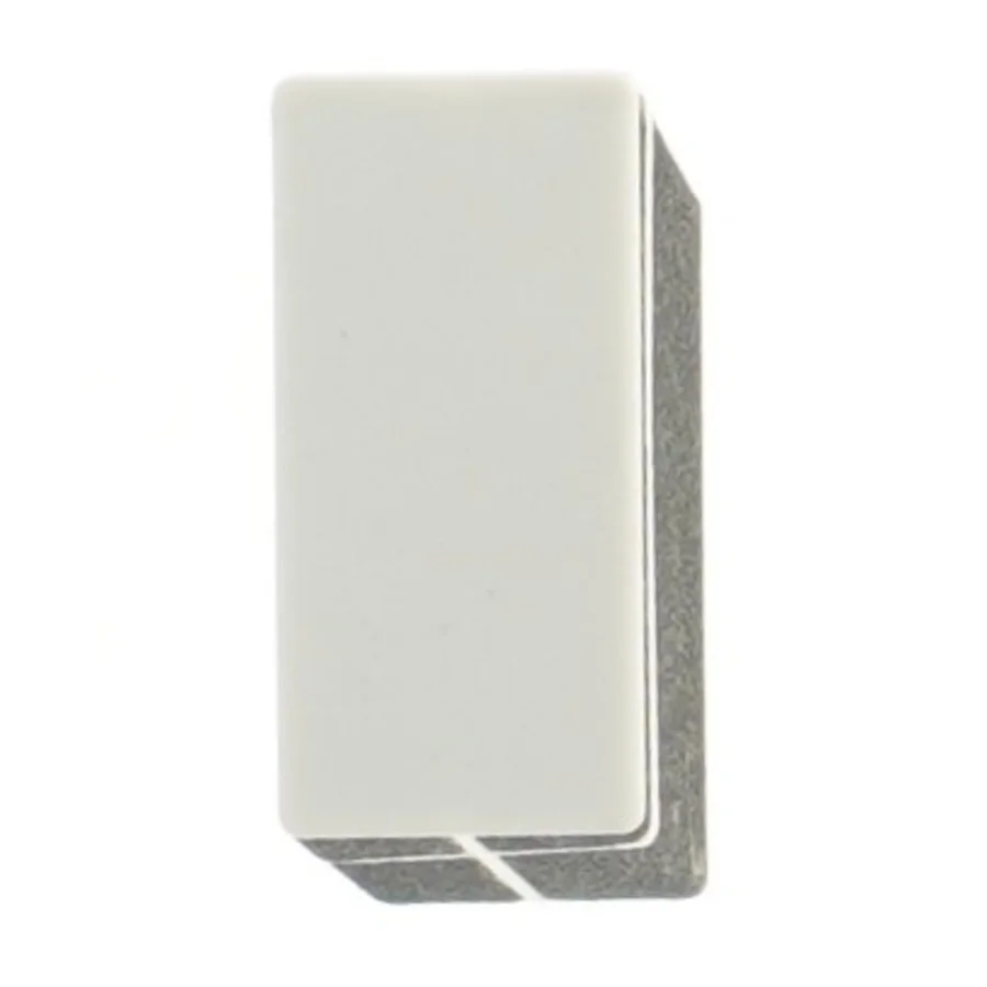 Plastikdåse med klaplåg (str. 9,5x3x6 cm)