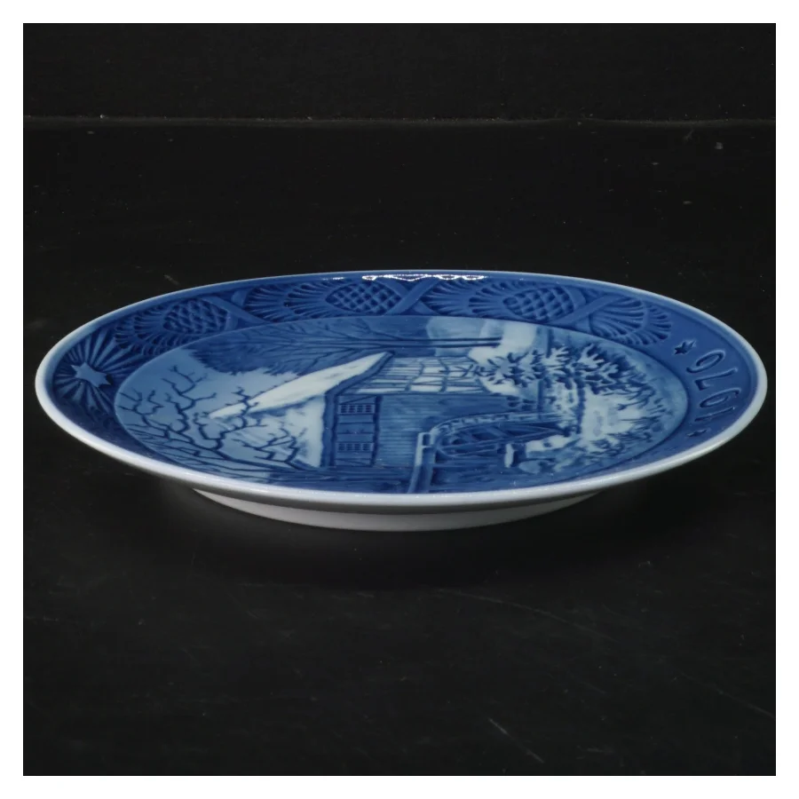 Dekorativ platte fra 1976 fra Royal Copenhagen (str. Ø 18,5 cm)