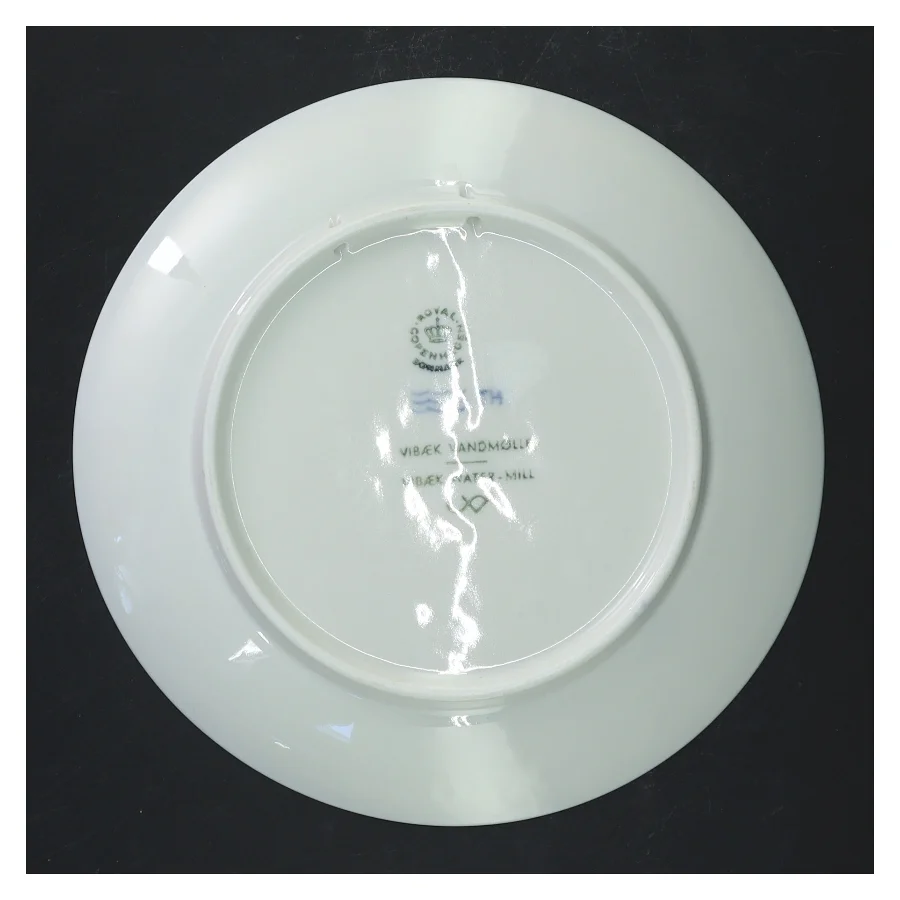 Dekorativ platte fra 1976 fra Royal Copenhagen (str. Ø 18,5 cm)