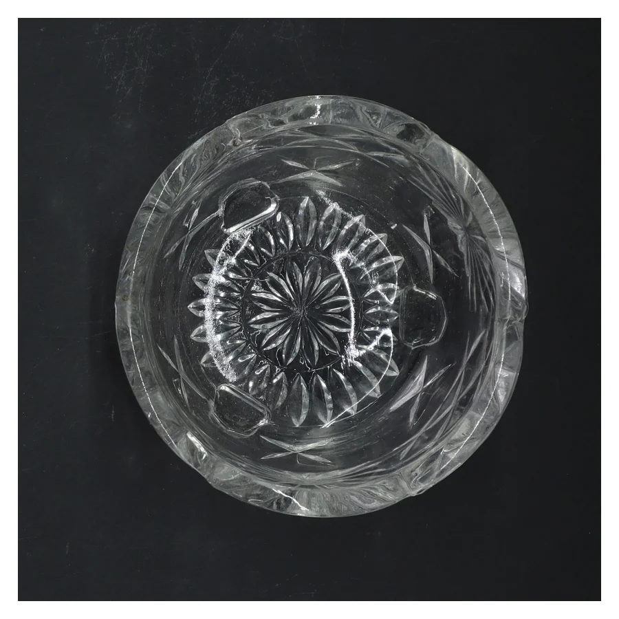 Dekorativ glasskål (str. 13x8 cm)